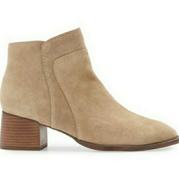 Lucky Brand Suede Tan Ankle Boots Booties Block Heel - Picture 1 of 7